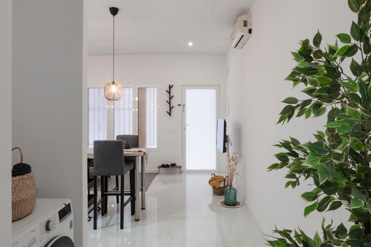 Digital Nomad Retreat 2 -Great Location Near Metro Appartement Valencia Buitenkant foto