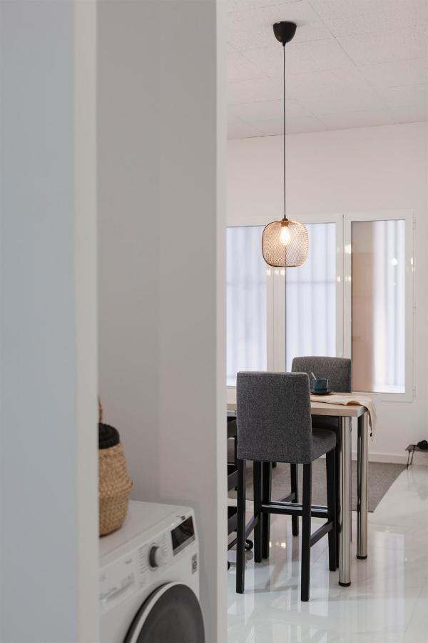 Digital Nomad Retreat 2 -Great Location Near Metro Appartement Valencia Buitenkant foto