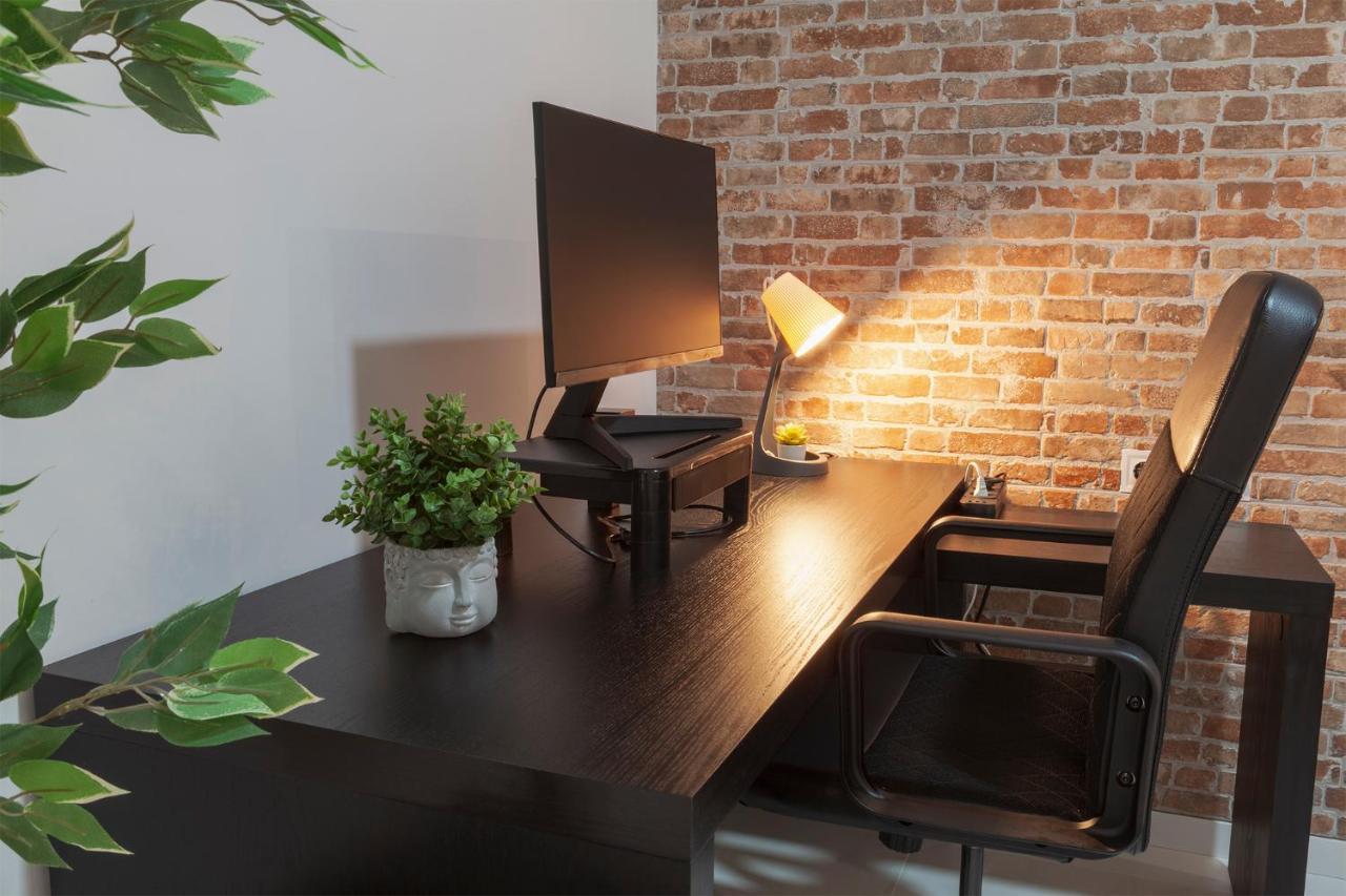 Digital Nomad Retreat 2 -Great Location Near Metro Appartement Valencia Buitenkant foto
